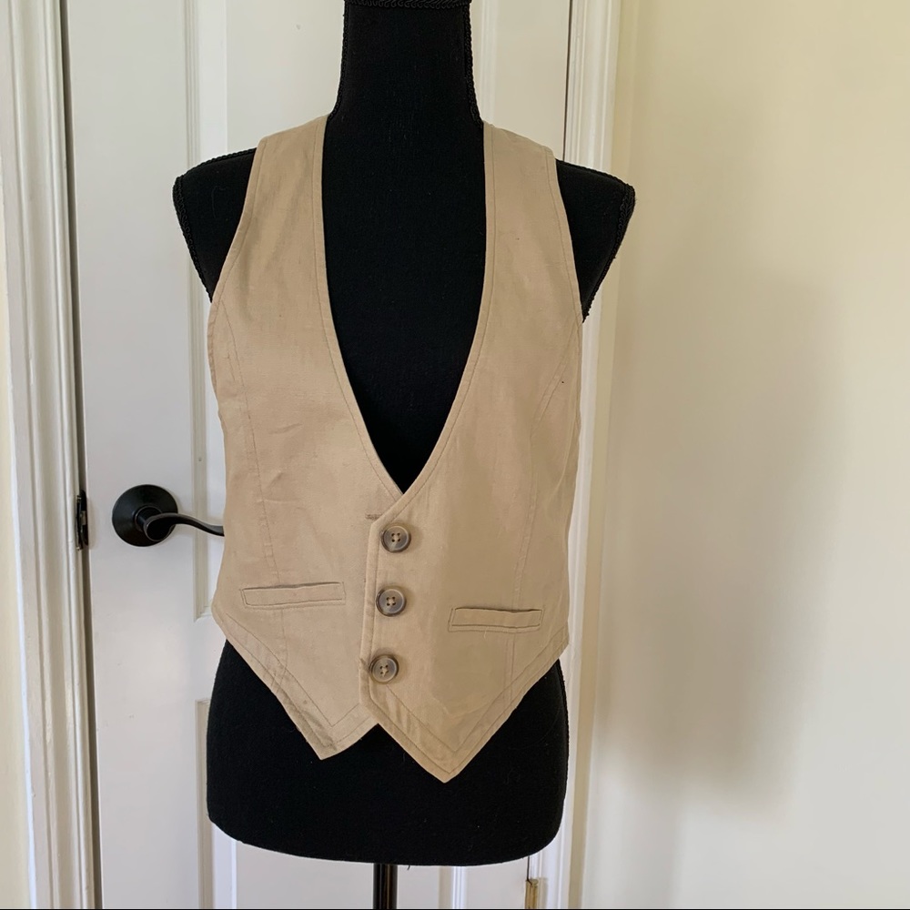 Old navy lined linen tan vest.  M